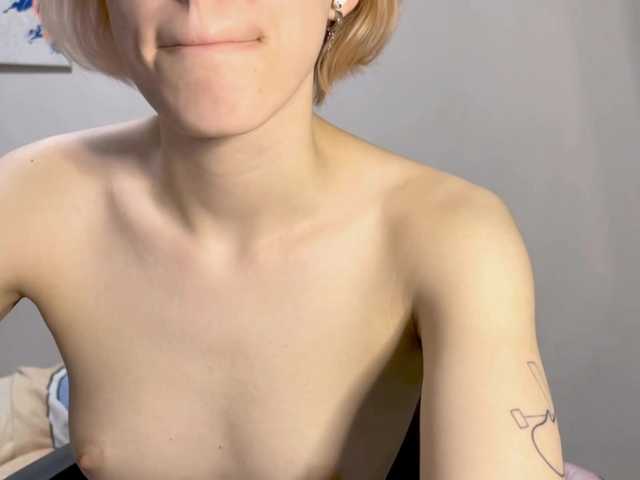 DeloiseChuta's BongaCams show and profile