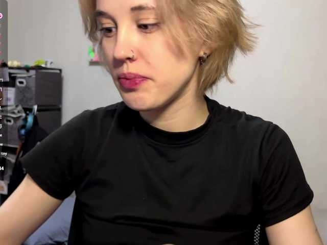 DeloiseChuta's BongaCams show and profile