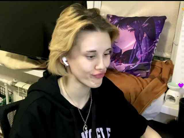 DeloiseChuta Live Webcam on BongaCams