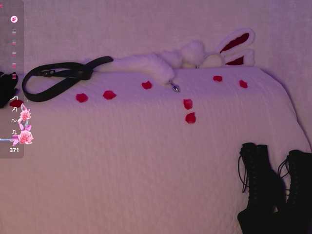 SHY-MICHELLE's BongaCams show and profile