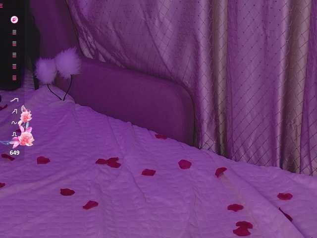 SHY-MICHELLE's BongaCams show and profile