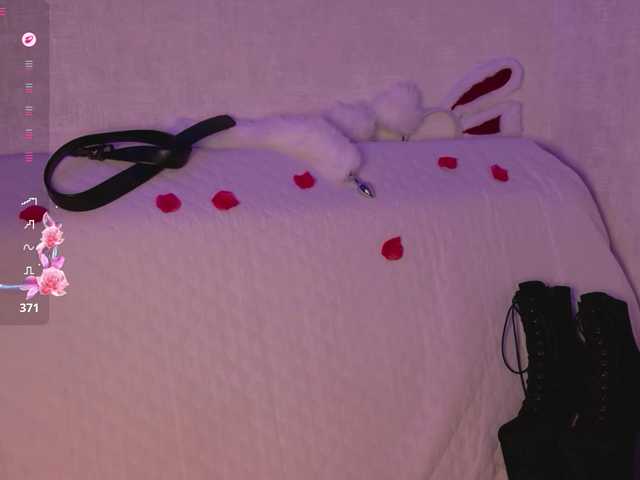 SHY-MICHELLE's BongaCams show and profile