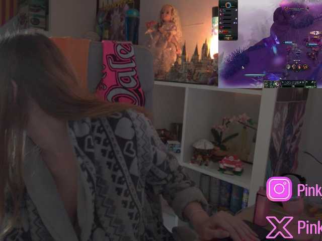 Pinkylady's BongaCams show and profile