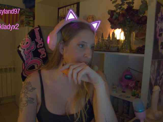 Pinkylady webcam