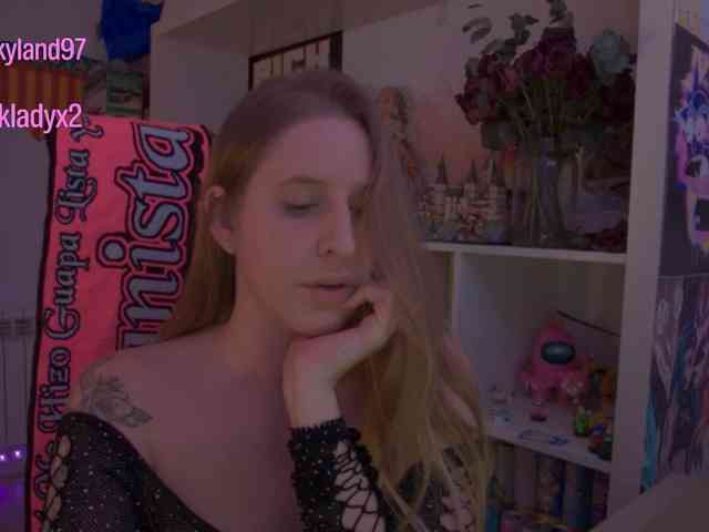 Pinkylady webcam