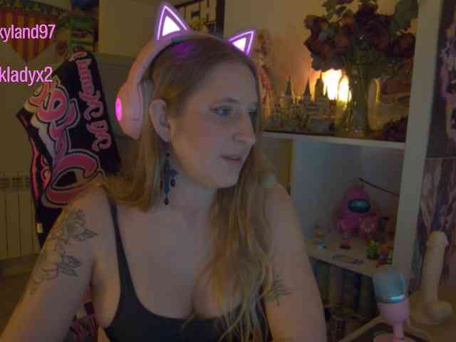 Pinkylady webcam