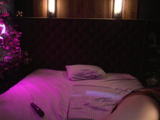 EmilyFontaine Porn Show