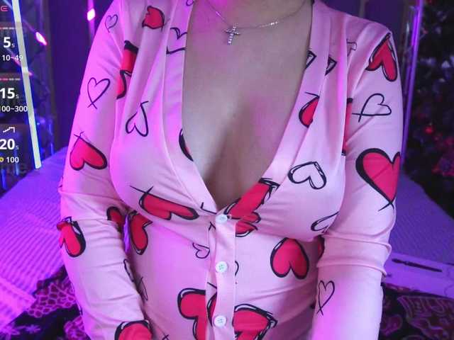 EmilyFontaine's BongaCams show and profile