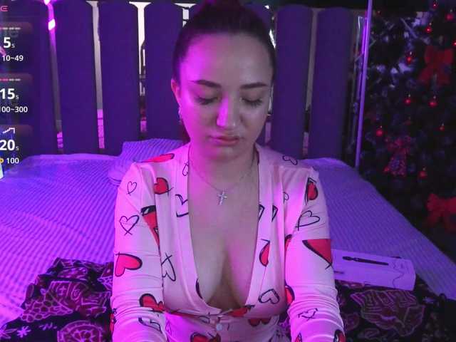 EmilyFontaine's BongaCams show and profile