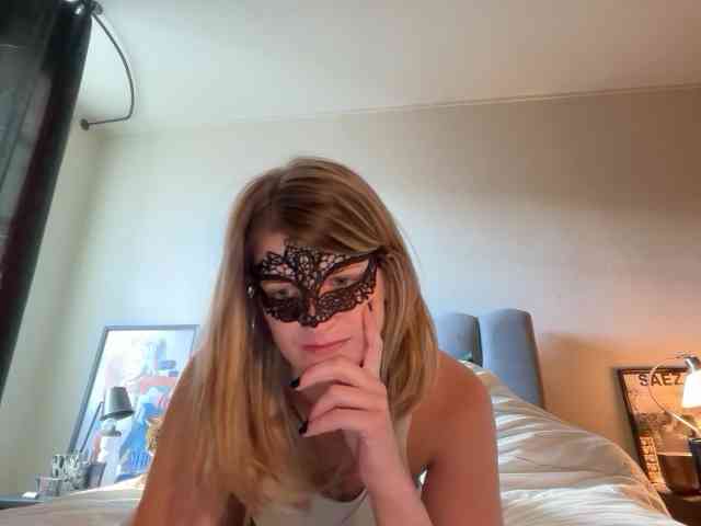 AliceDuboisFrX webcam