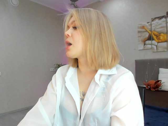 Jerry-Hall's BongaCams show and profile