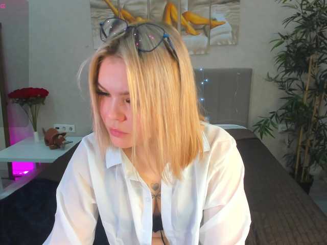 Jerry-Hall's BongaCams show and profile