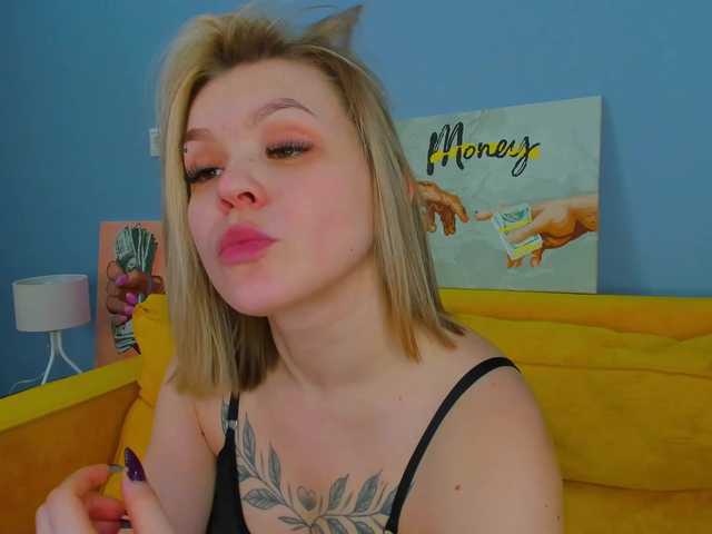 Jerry-Hall's BongaCams show and profile