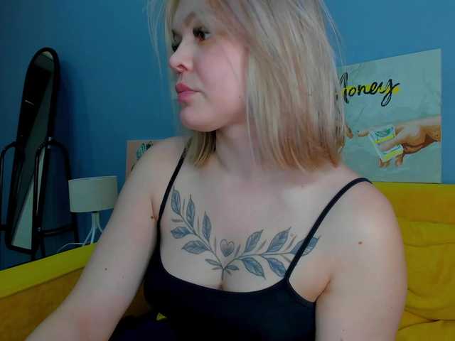 Jerry-Hall's BongaCams show and profile