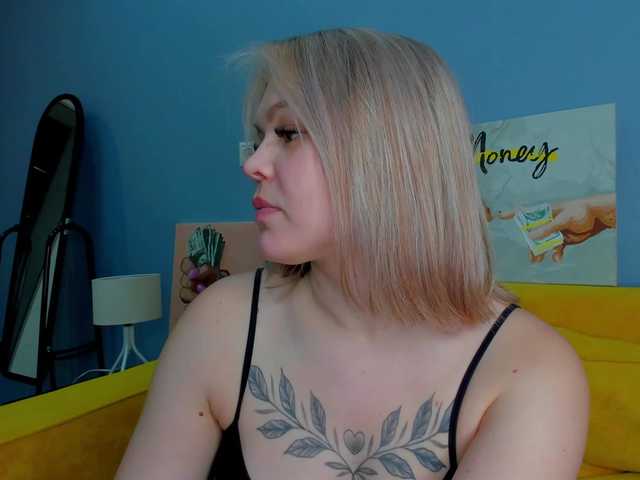 Jerry-Hall's BongaCams show and profile