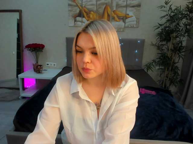 Jerry-Hall's BongaCams show and profile