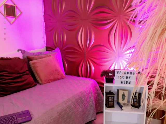 Julesfisher from BongaCams