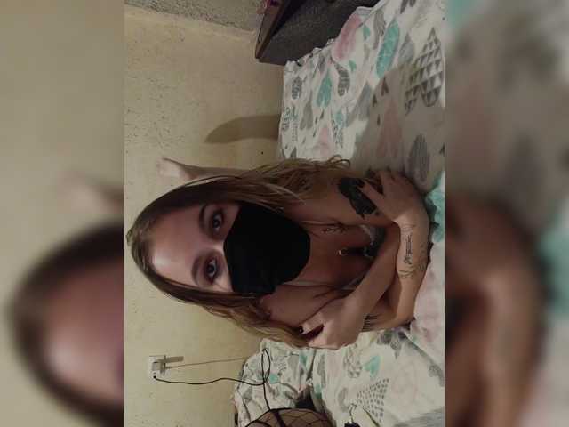 KristiAlexieS from BongaCams