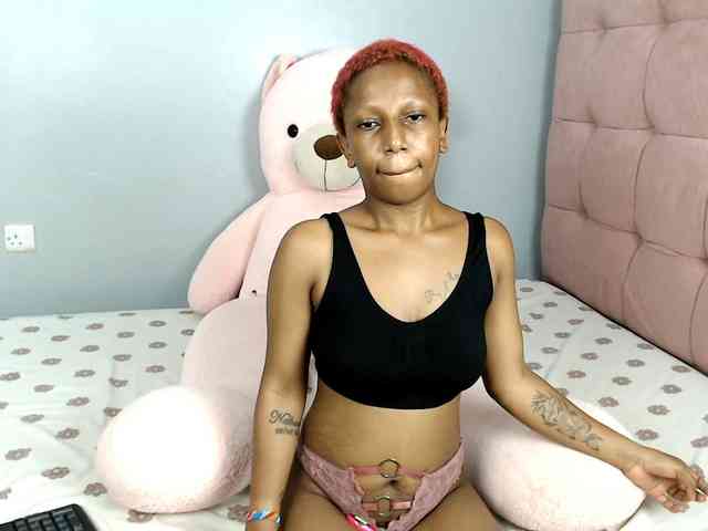 Sunflower- Live Webcam on BongaCams