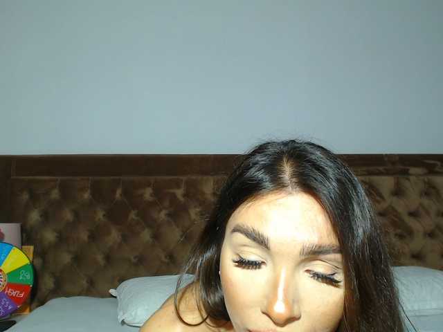 aylinhoney's BongaCams show and profile