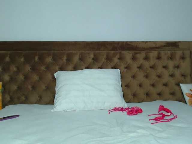 aylinhoney's BongaCams show and profile