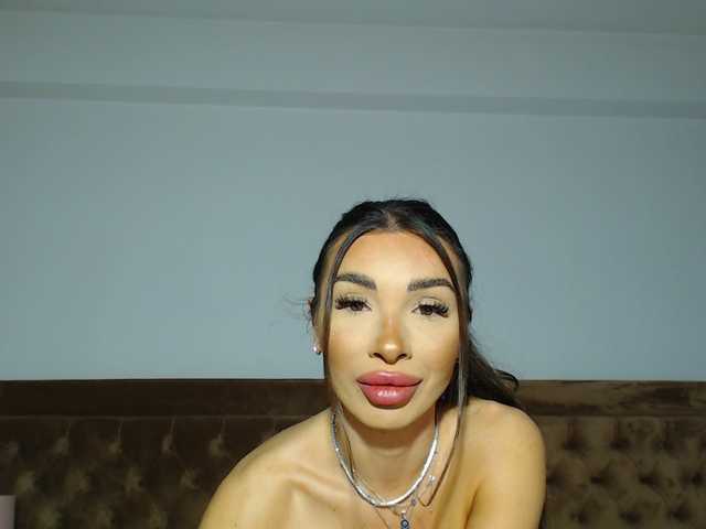 aylinhoney's BongaCams show and profile