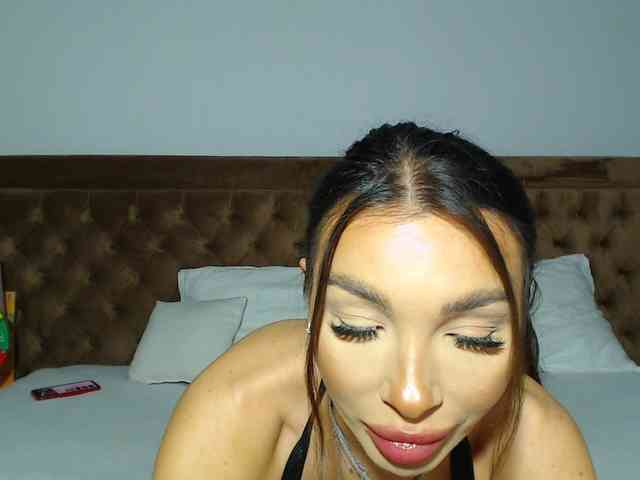 aylinhoney webcam