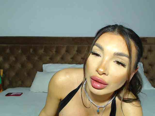 aylinhoney webcam