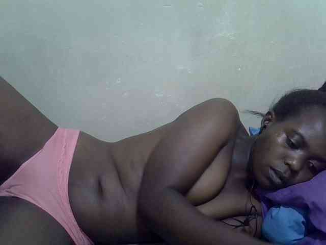 Thirstypussy Live Webcam on BongaCams