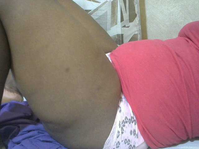 Ebonypussyy1 Live Cam on BongaCams