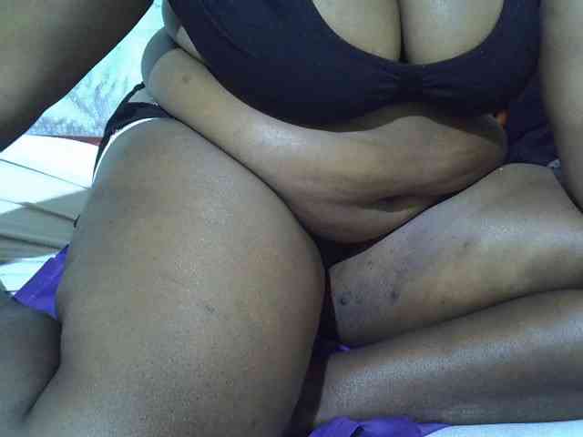 Ebonypussyy1 webcam