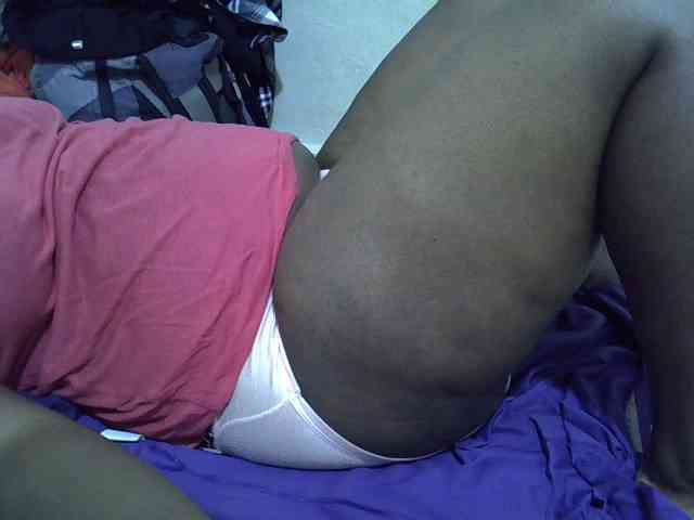 Ebonypussyy1 webcam