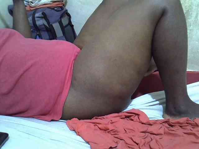 Ebonypussyy1 webcam