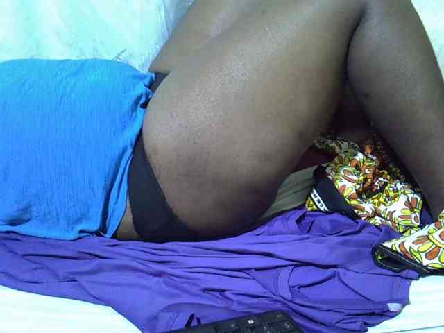 Ebonypussyy1 webcam