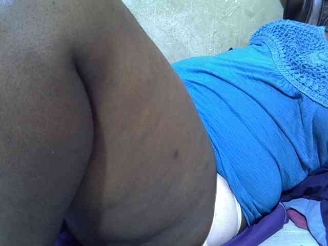 Ebonypussyy1 webcam