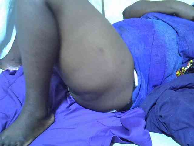 Ebonypussyy1 webcam