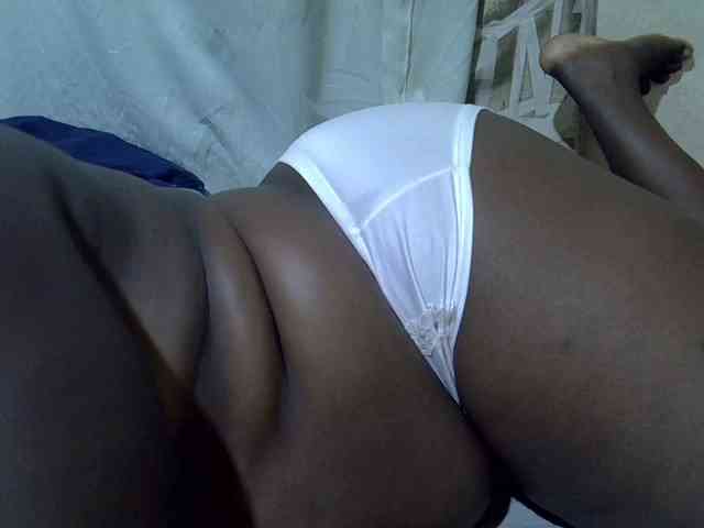 Ebonypussyy1 webcam