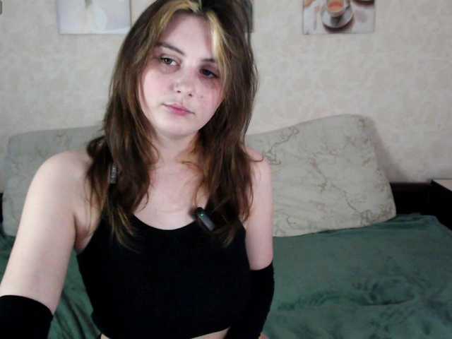 Helen-Gren's BongaCams show and profile