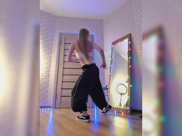 GORIGLAZ's BongaCams show and profile