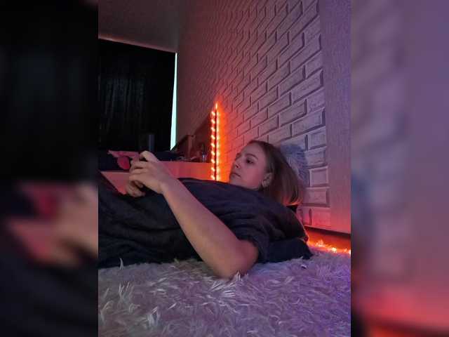 видео с GORIGLAZ