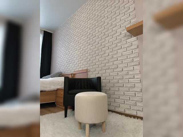 go to chat with GORIGLAZ