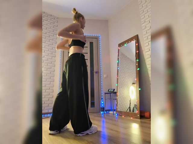 GORIGLAZ — HI, IM TATI, HAIRY PUBIS, YES. Anal, manal, anal in private, write in PM before private. Thanks to all the tippers.