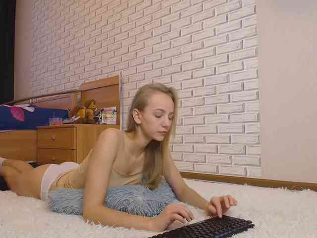 GORIGLAZ Live Webcam on BongaCams