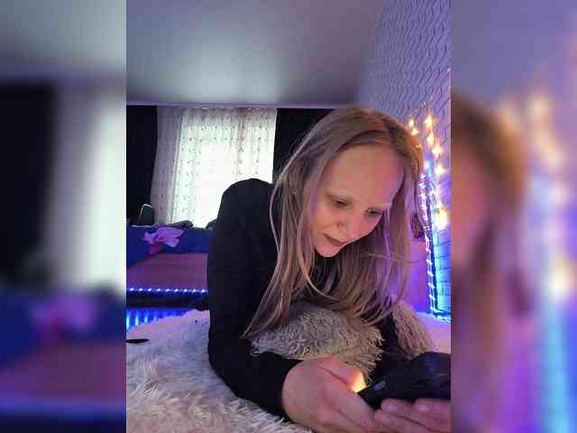 GORIGLAZ Live Webcam on BongaCams