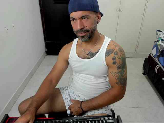 hotjoy0105 hotjoy0105