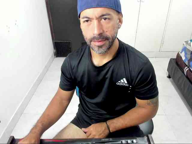 hotjoy0105 hotjoy0105