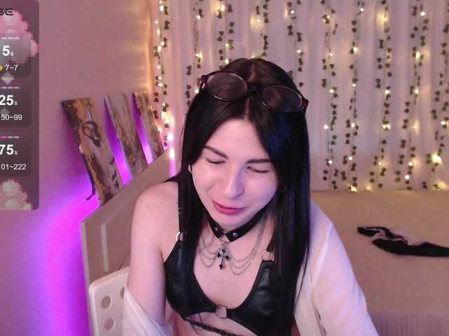 Stephanie-Diaz's BongaCams show and profile