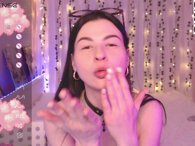 Stephanie-Diaz's BongaCams show and profile