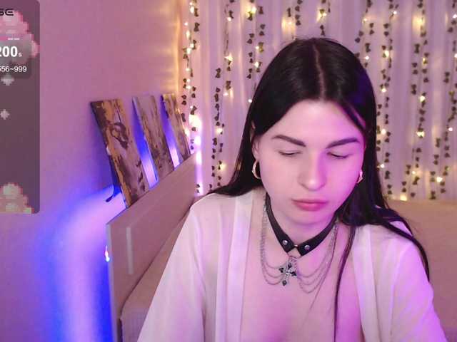 Stephanie-Diaz's BongaCams show and profile