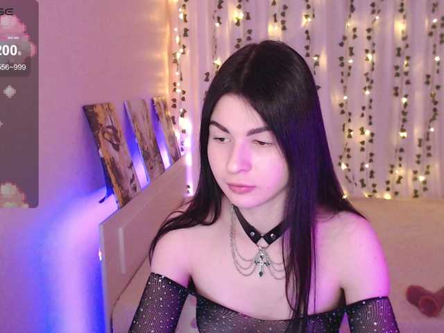 Stephanie-Diaz's BongaCams show and profile